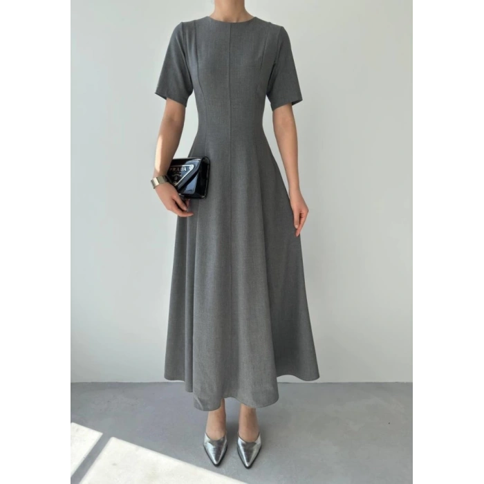 Wera Pliseli Midi Elbise