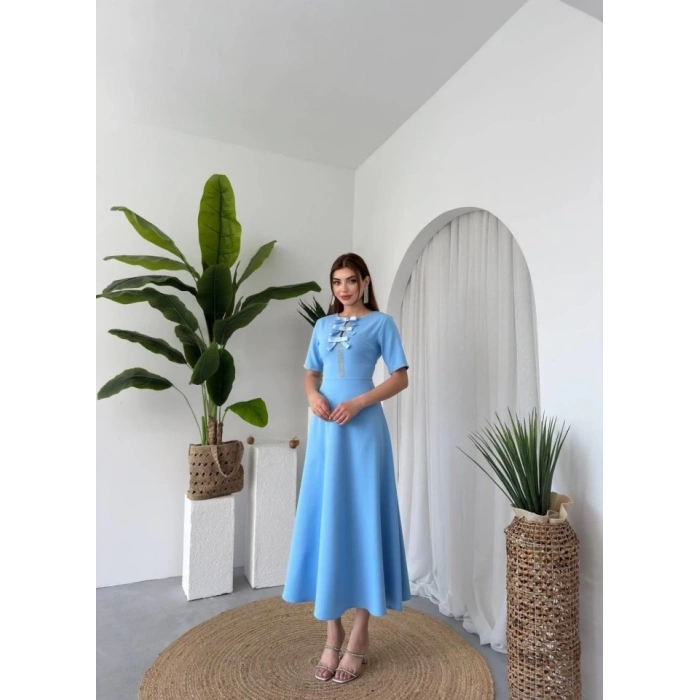 Wera Taşlı Fiyonk Detaylı Elbise