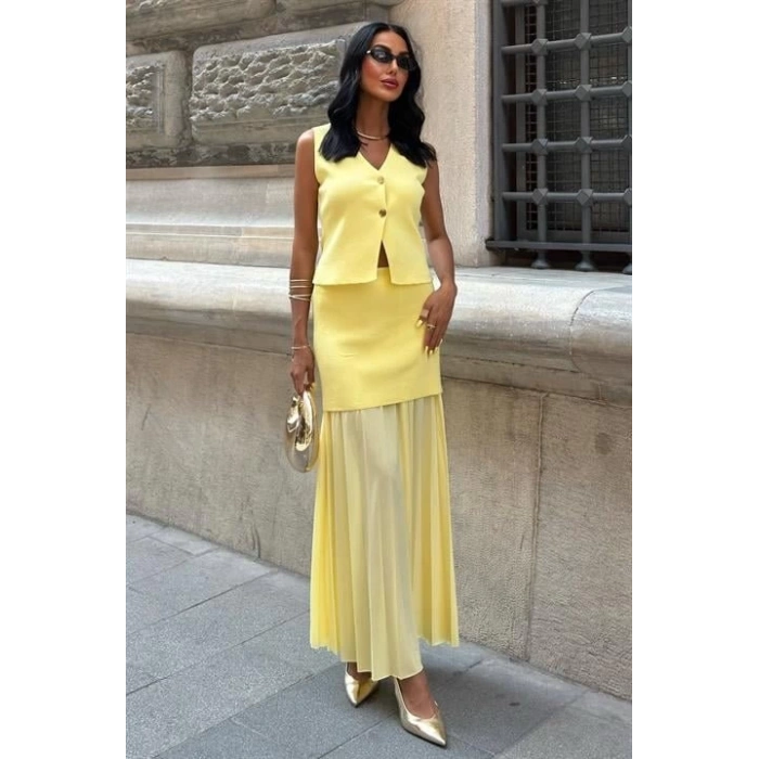 Yelekli Ve Pilise Etekli Triko Takım 10001