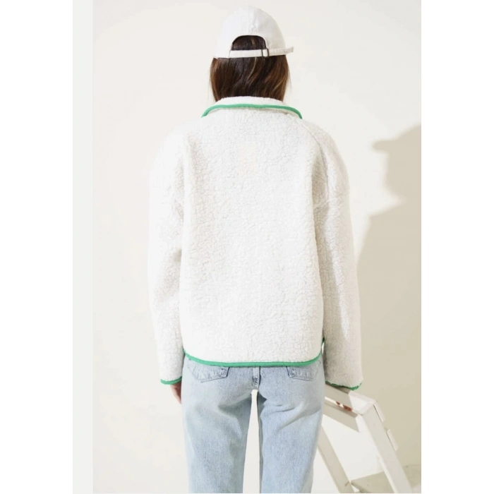 Yeşil fermuar cepli kuzu mont beyaz t1085