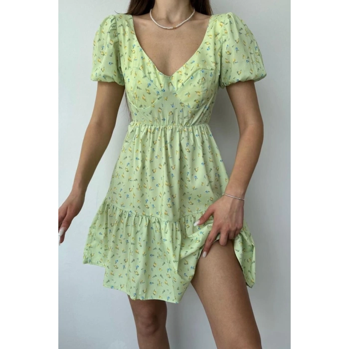 Yeşil Sırt Dekolteli Elbise