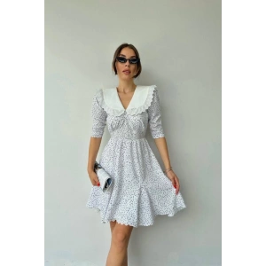 Beyaz Puantiyeli Önlük Yaka Elbise