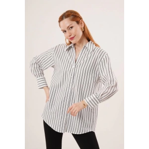 Çift Çizgi Geçişli Düğmeli Gri Gömlek