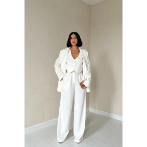 Ekru Klas Ceket Ve Yelek Ve Pantolon Takım