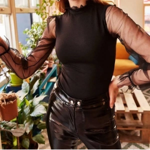 Kadın Kolları Tül Detaylı örme Krep Kumaş Bluz