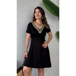 Kadın Penye Kumaş Çiçek Desenli Nakışlı Elbise