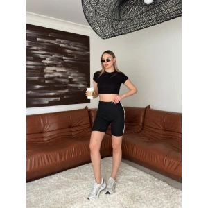 Kadın Yanı şerit Detay Kaşkorse şort