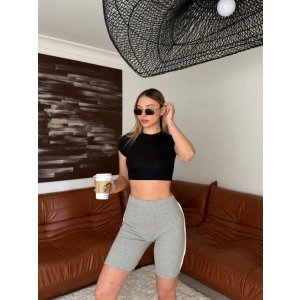 Kadın Yanı şerit Detay Kaşkorse şort