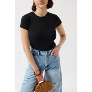 Likralı Basic T-Shirt