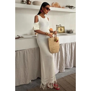 Omuz Detaylı Etek Ücü Püsküllü Triko Elbise 2862