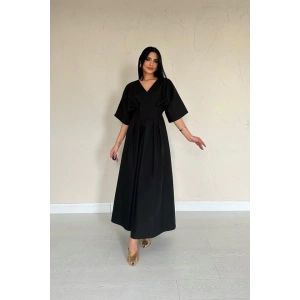 Siyah Pileli Uzun Elbise