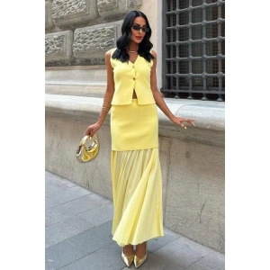 Yelekli Ve Pilise Etekli Triko Takım 10001