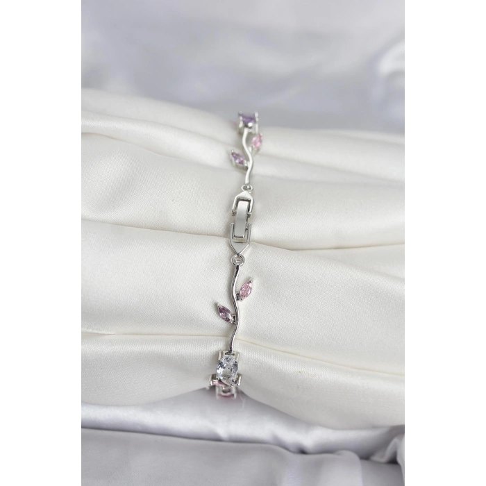 Pirinç Gümüş Renk Çiçek Sarmaşık Model Kadın Bileklik