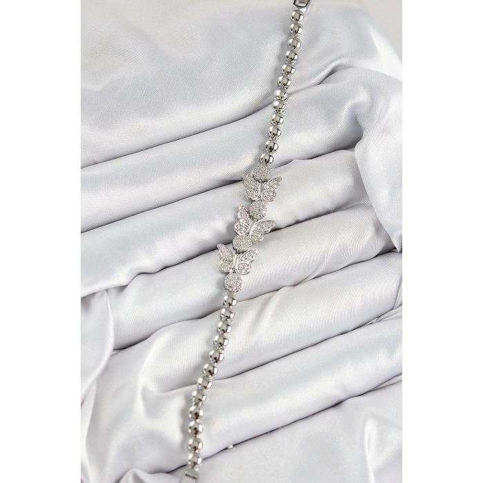 Pirinç Zirkon Taşlı Kelebek Model Gümüş Renk Kadın Bileklik