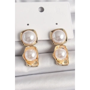 Pirinç Gold Renk İnci Kare Model Kadın Küpe