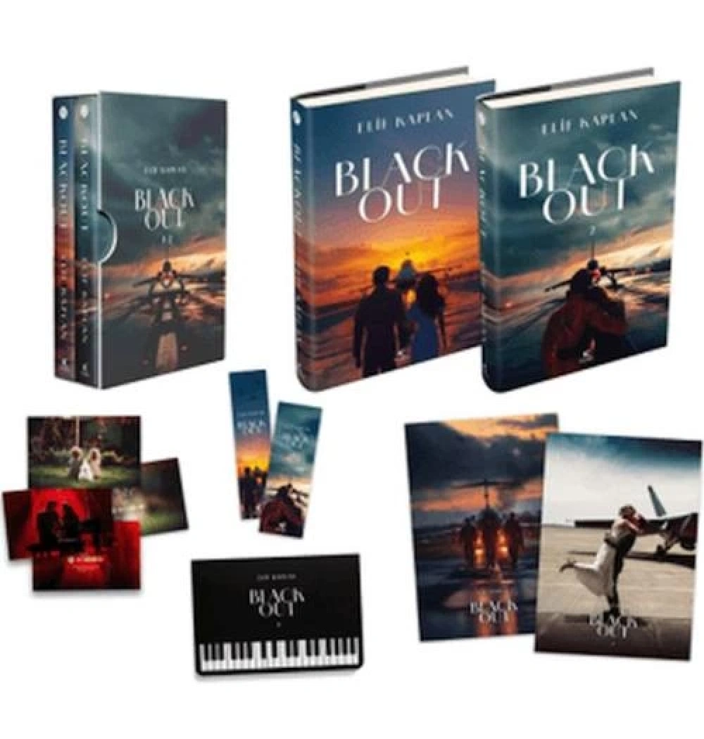 Black Out 1-2 Ciltli Elif Kaplan Pukka
