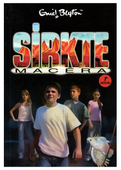 Sirkte Macera  7     E Blyton       Artemis