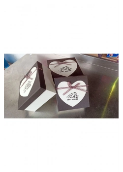 Nerox Hediye Kutusu 1 Büyük Kare Kalp Desenli Nrx-149