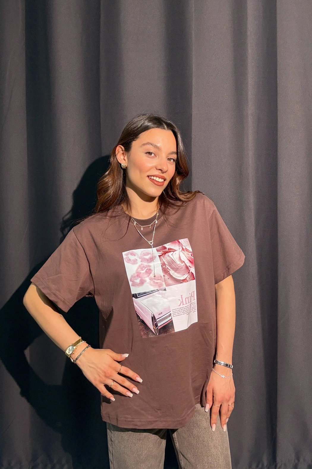 Pink Baskılı Kahverengi Tişört