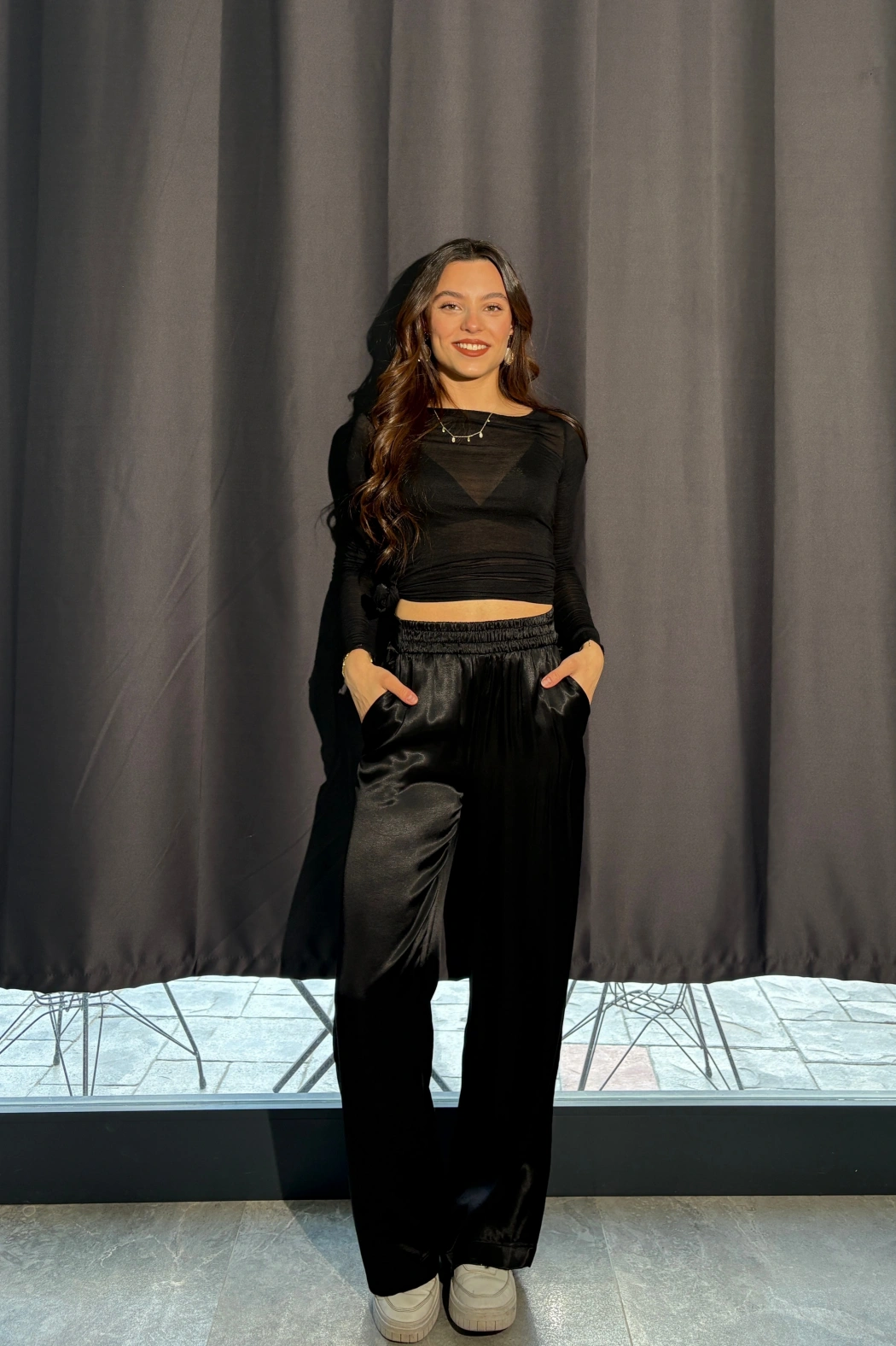 Siyah Salaş Saten Pantolon