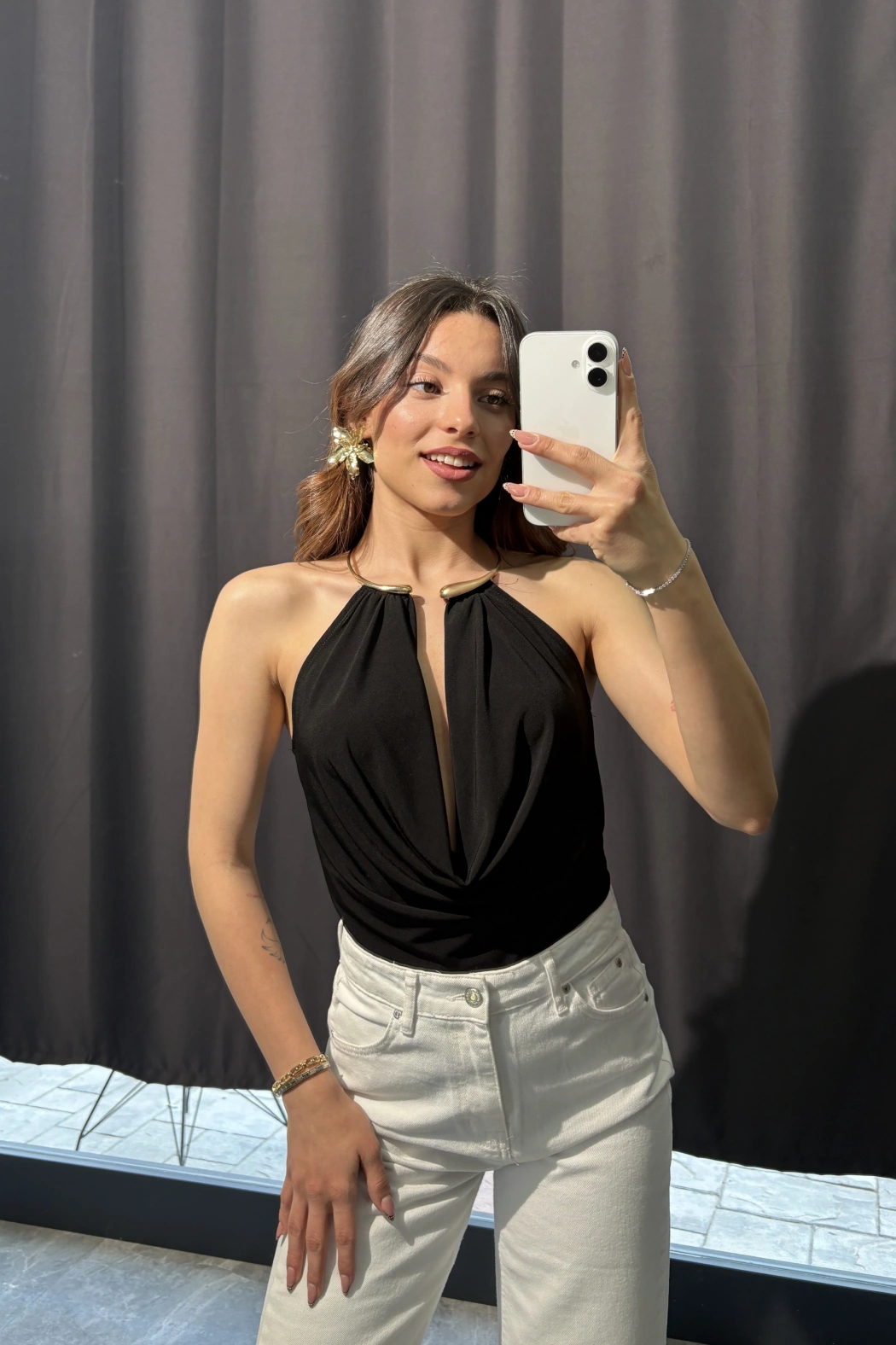 Gold Aksesuar Detay Siyah Bodysuit