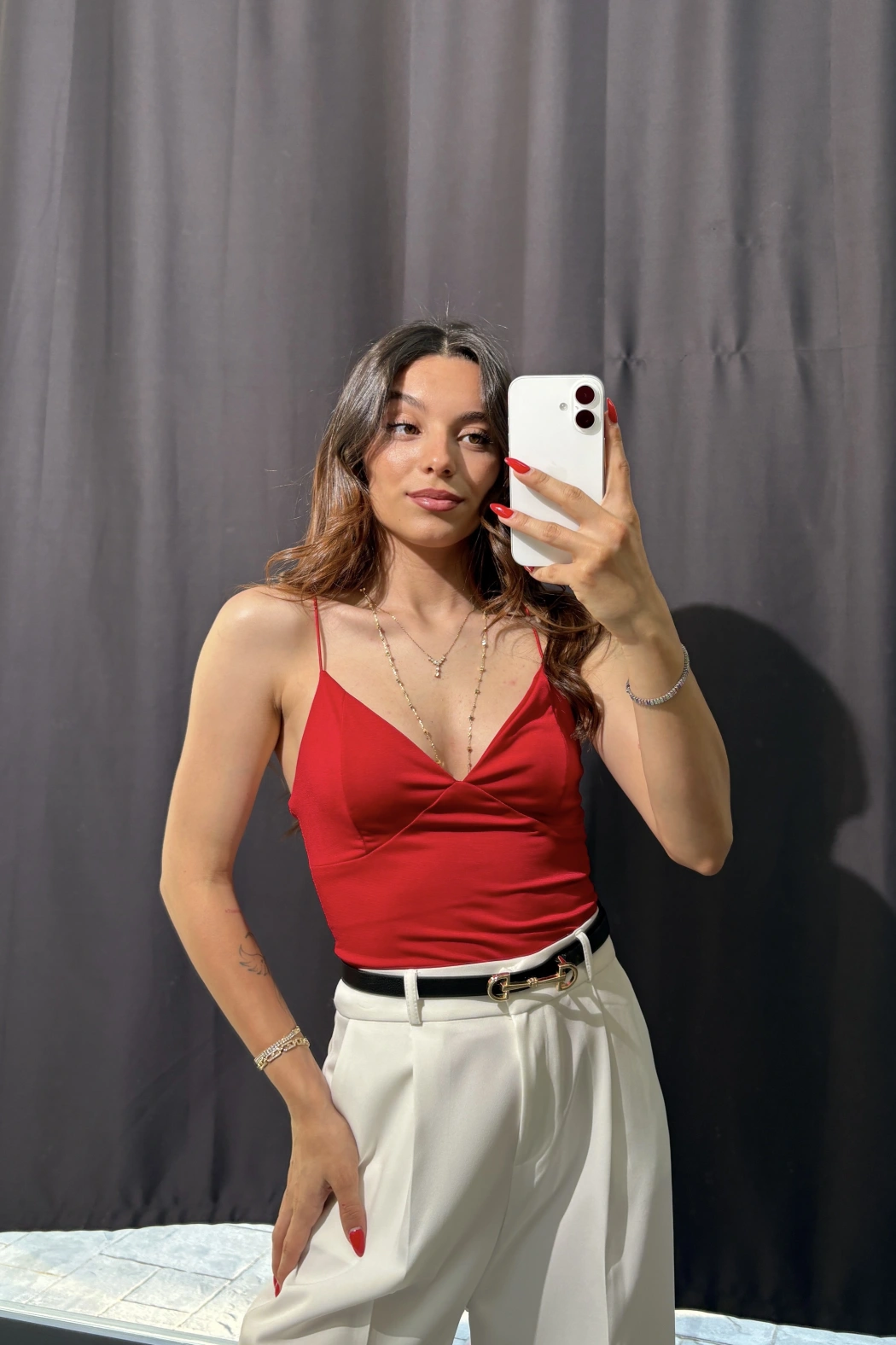 V Yaka İp Askılı Bodysuit Kırmızı