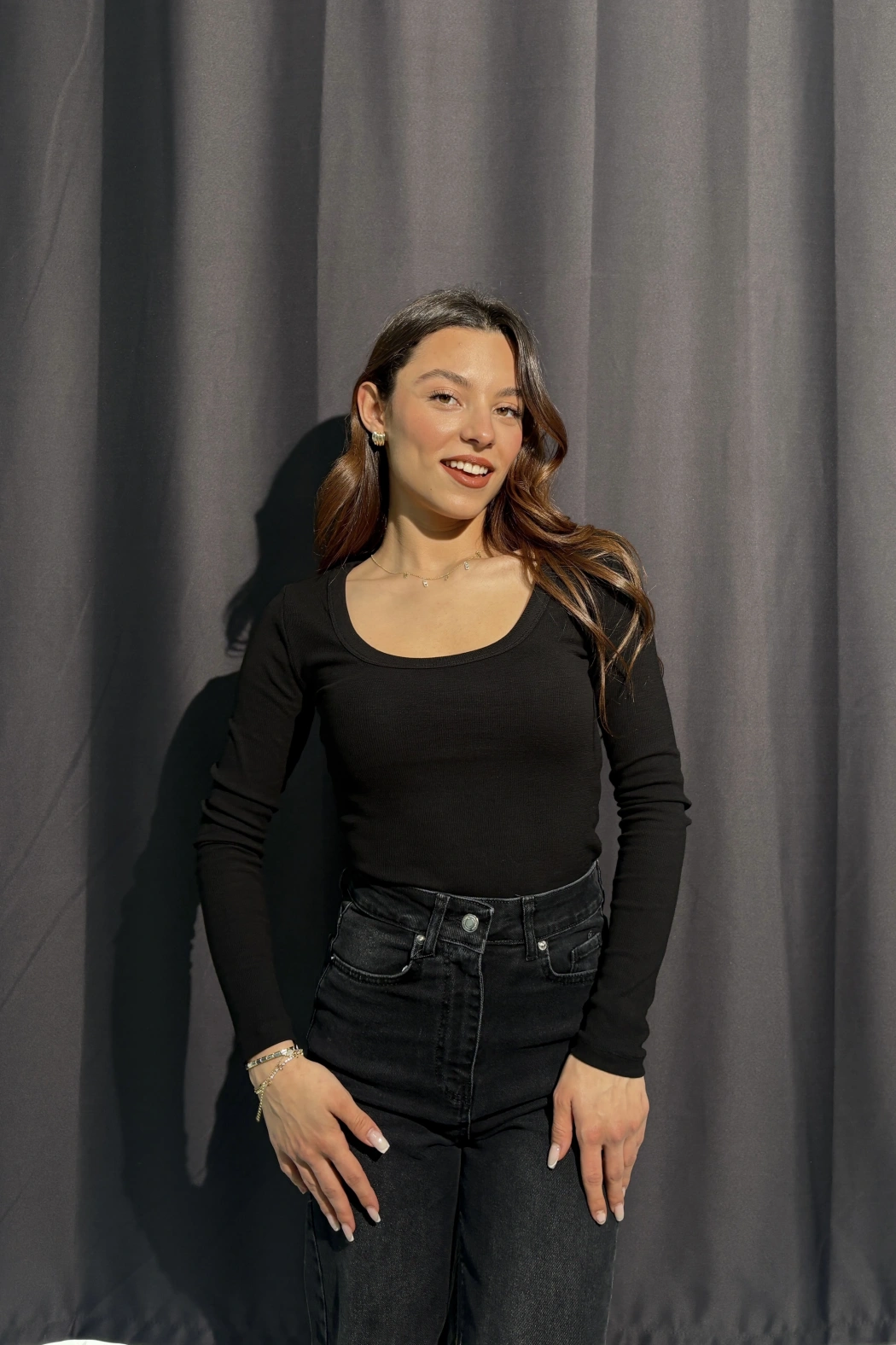 U Yaka Fitilli Siyah Body