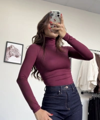 Bordo Boğazlı Yanı Büzgülü Bodysuit