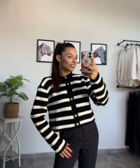 Orijinal Marka Siyah Beyaz Örme Hırka