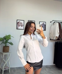 Karol Dar Kalıp Likralı Beyaz Gömlek