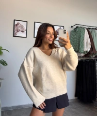 Taş V Yaka Reglan Kazak