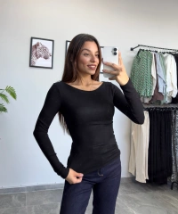 Kayık Yaka Siyah Body