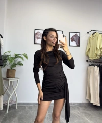 Siyah Uzun Kol Büzgülü Kuşaklı Mini Elbise