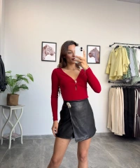 Tokalı Siyah Deri Şort Etek