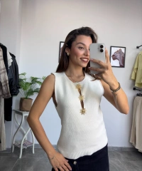 Orijinal Marka Tokalı Beyaz Triko