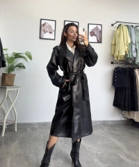 Siyah Deri Trençkot