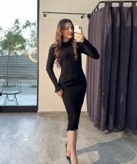 Kalın Bürümcük Siyah Uzun Elbise