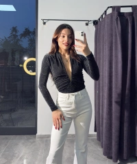 Derin V Yaka Simli Bodysuit