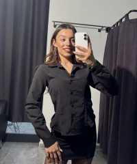 Siyah Dar Kalıp Gömlek