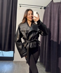 Kemerli Siyah Kısa Deri Trençkot