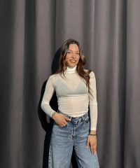 Boğazlı Transparan Beyaz Kaşmir Body