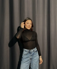 Boğazlı Transparan Siyah Kaşmir Body