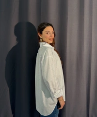 Taşlı Beyaz Gömlek