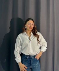 Taşlı Beyaz Gömlek