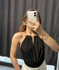 Gold Aksesuar Detay Siyah Bodysuit