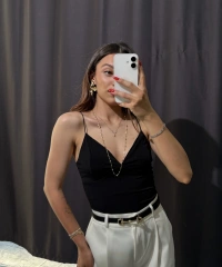 V Yaka İp Askılı Bodysuit Siyah