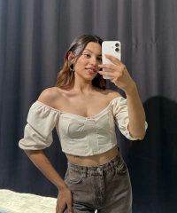 Kalp Yaka Balon Kol Bej Crop