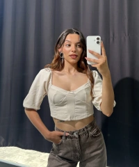 Kalp Yaka Balon Kol Bej Crop