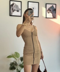 Fermuarlı Kısa Bej Elbise