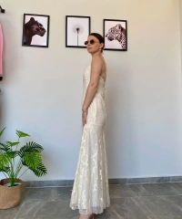 Krem Dantel İşleme Elbise